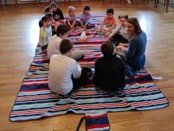 Návštěva knihovny.